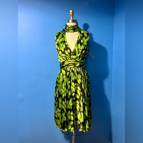 NWT Badgley Mischka dress. - Picture 4 of 12